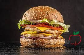 همبرگر بزرگ (دو عدد برگر بزرگ با چاشنی و سبزیجات و سس مایونز)
