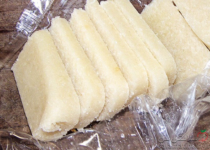 خمیر بادام